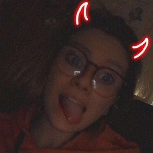 Meet your Posher, Madi